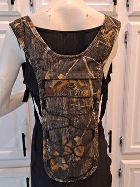 RedHead Camo Mossy Oak Backpack Brown/Green 64 Oz Water Bladder Activewear